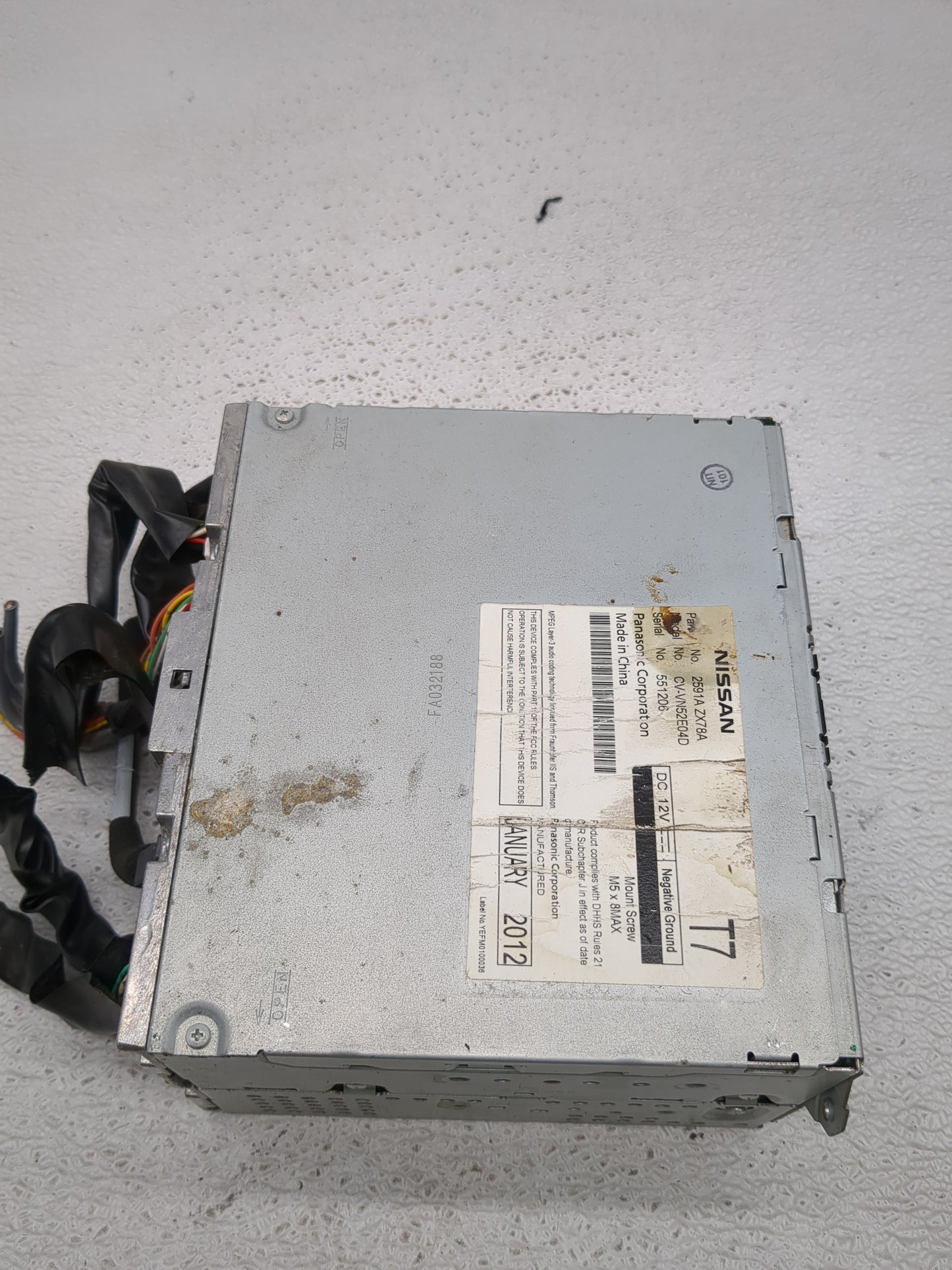 2012-2013 Nissan Maxima Radio AM FM Cd Player Receiver Replacement P/N:2591A ZX78A Fits Fits 2012 2013 OEM Used Auto Parts -
