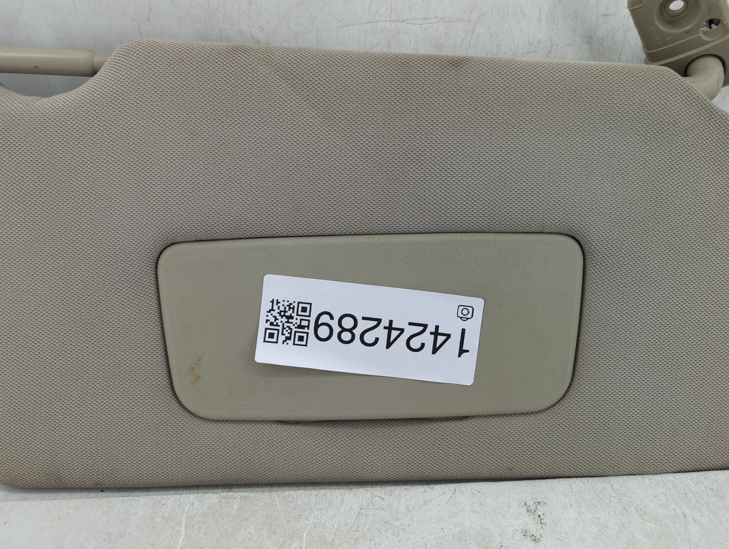 2009-2012 Nissan Maxima Sun Visor Shade Replacement Passenger Right Mirror Fits Fits 2009 2010 2011 2012 OEM Used Auto Parts