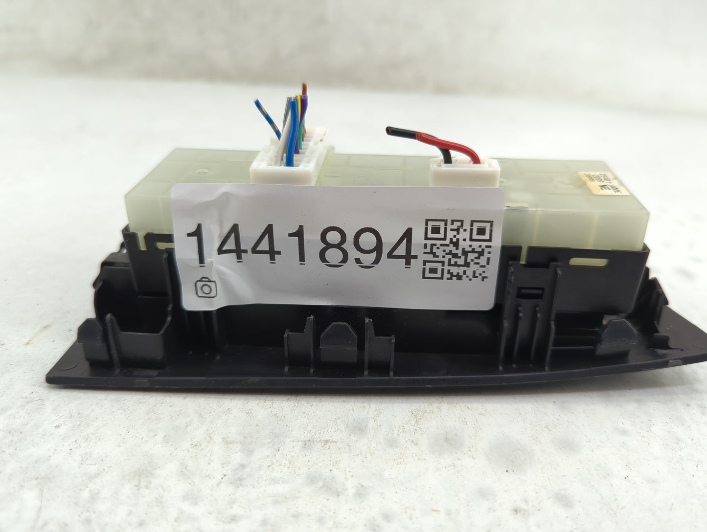 2009-2014 Nissan Maxima Master Power Window Switch Replacement Driver Side Left P/N:254019N00E Fits OEM Used Auto Parts - Oe