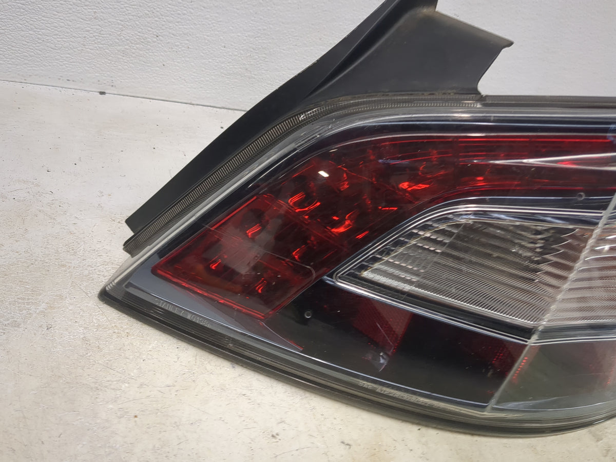 2012-2014 Nissan Maxima Tail Light Assembly Passenger Right OEM P/N:P8778 Fits Fits 2012 2013 2014 OEM Used Auto Parts - Oem