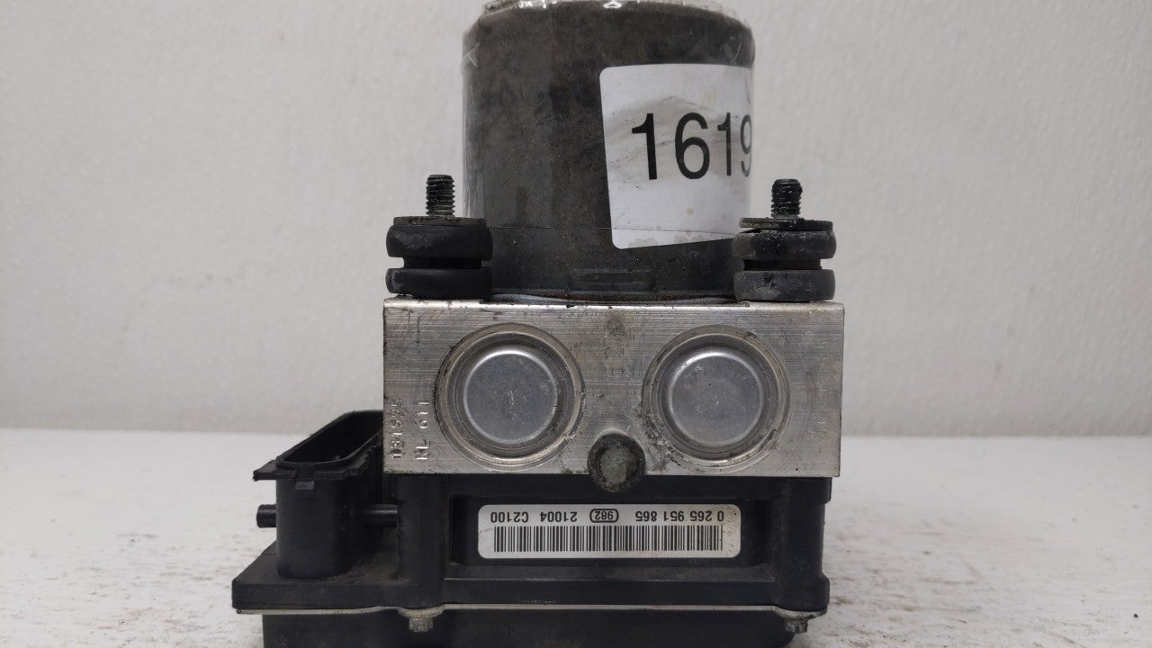 2011-2013 Nissan Maxima ABS Pump Control Module Replacement P/N:47660-ZY906 47660 ZY90C Fits Fits 2011 2012 2013 OEM Used Au