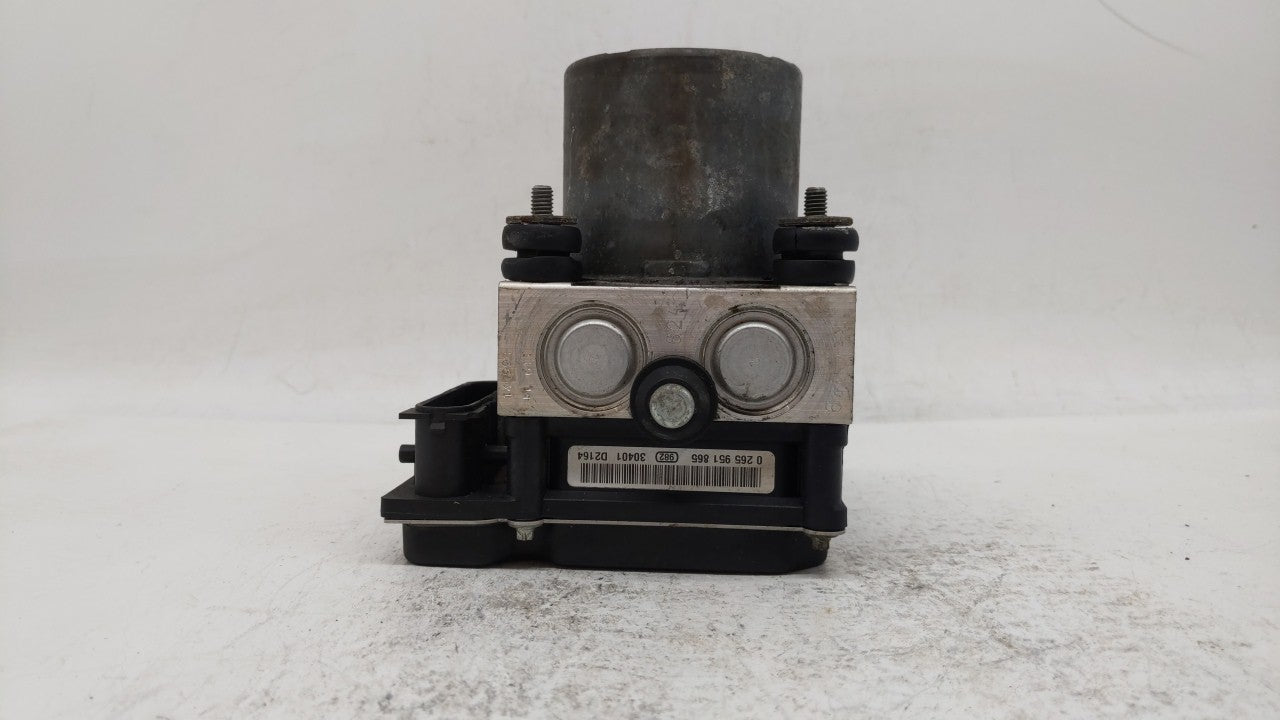 2011-2013 Nissan Maxima ABS Pump Control Module Replacement P/N:47660-ZY906 47660 ZY90C Fits Fits 2011 2012 2013 OEM Used Au