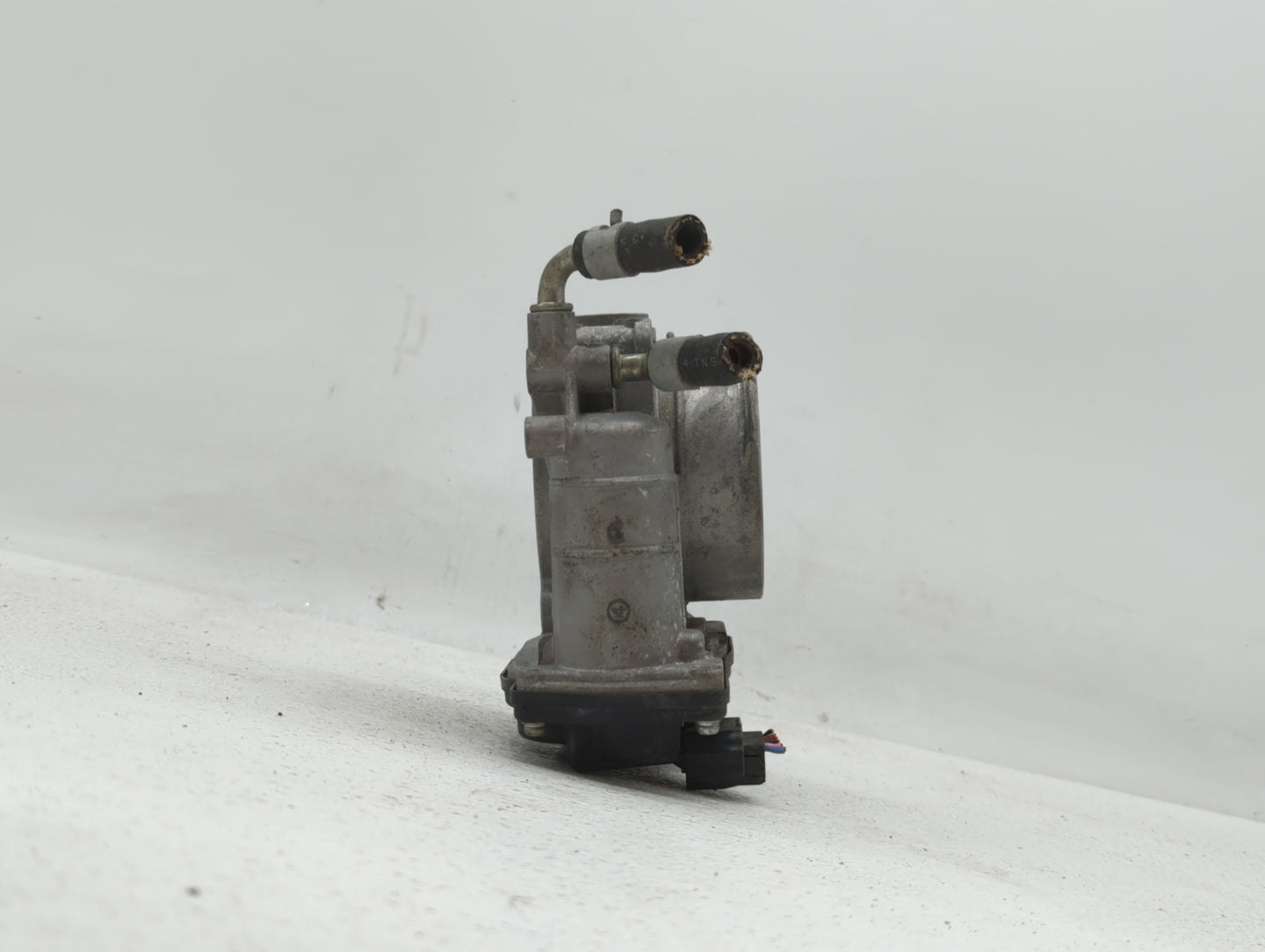 2009-2014 Nissan Maxima Throttle Body P/N:RME75-12 526-01 Fits Fits 2009 2010 2011 2012 2013 2014 OEM Used Auto Parts - Oemu