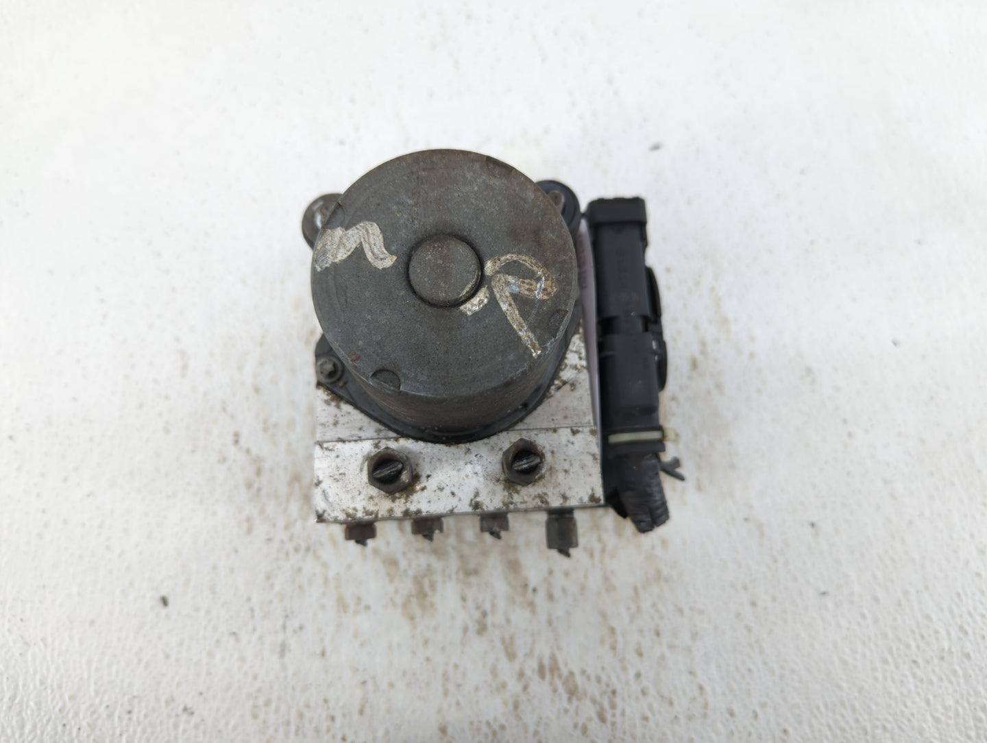 2011-2013 Nissan Maxima ABS Pump Control Module Replacement P/N:47660 ZY90C Fits Fits 2011 2012 2013 OEM Used Auto Parts - O