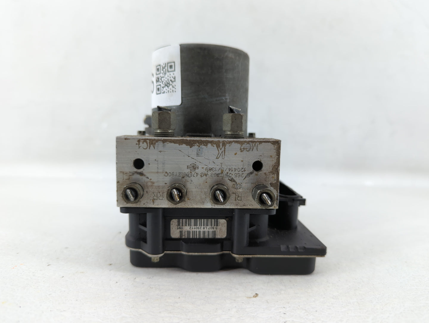 2011-2013 Nissan Maxima ABS Pump Control Module Replacement P/N:47660 ZY90C Fits Fits 2011 2012 2013 OEM Used Auto Parts - O