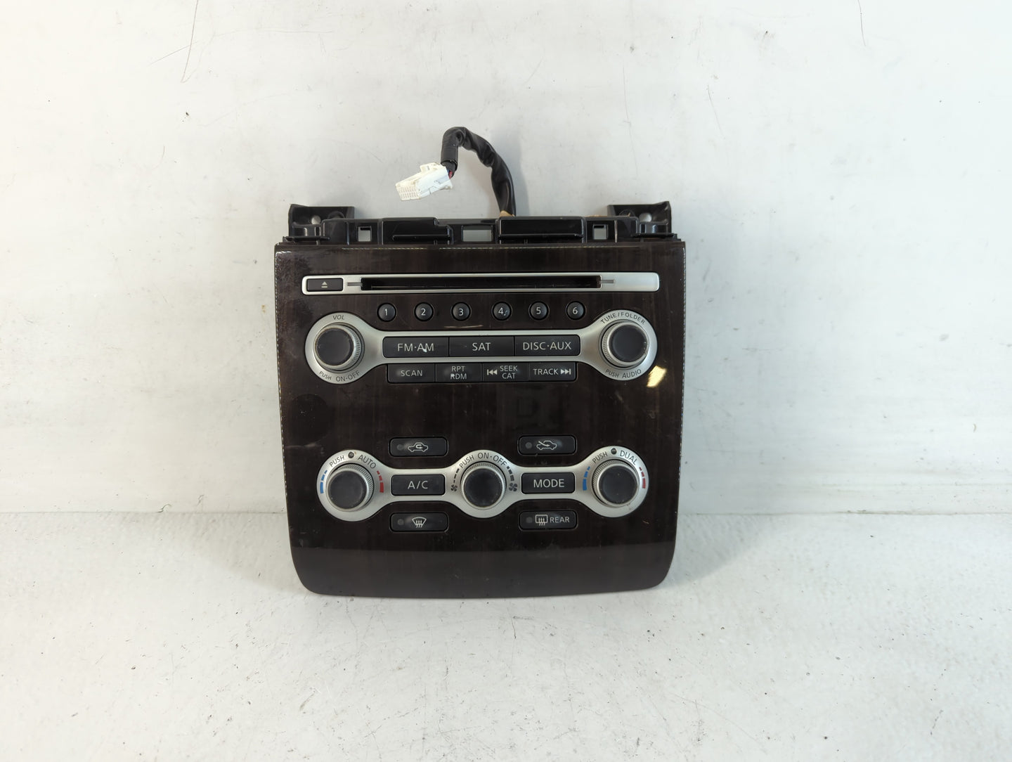 2011-2013 Nissan Maxima Am Fm Cd Player Radio Receiver - Oemusedautoparts1.com