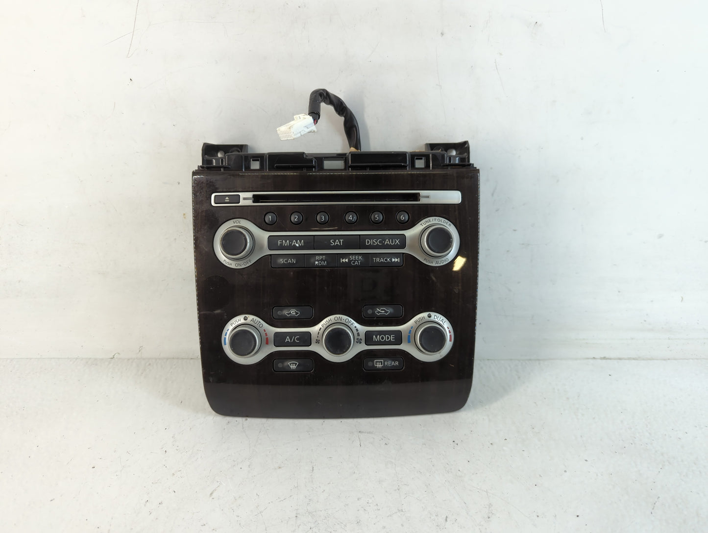 2011-2013 Nissan Maxima Am Fm Cd Player Radio Receiver - Oemusedautoparts1.com