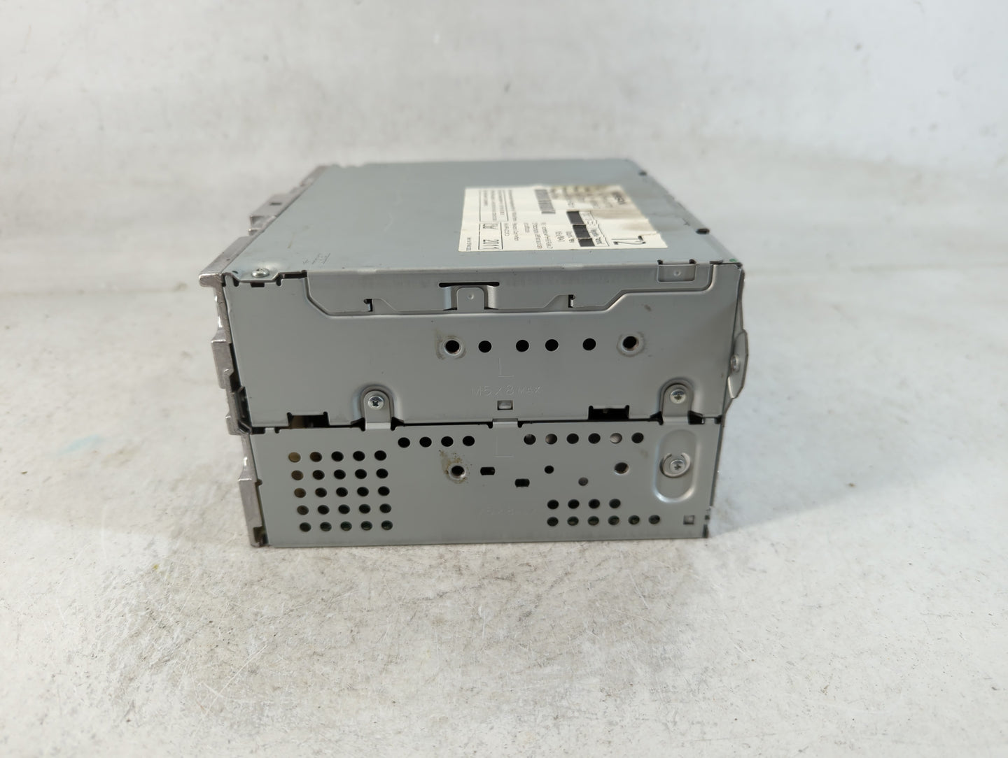 2012-2013 Nissan Maxima Radio AM FM Cd Player Receiver Replacement P/N:2591A ZX77D Fits Fits 2012 2013 OEM Used Auto Parts -