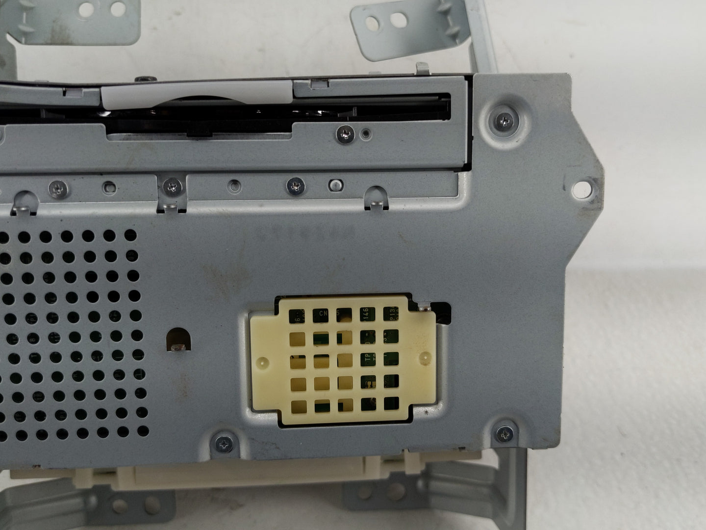 2011-2012 Nissan Murano Radio AM FM Cd Player Receiver Replacement P/N:25915 1JA2A Fits Fits 2010 2011 2012 OEM Used Auto Pa