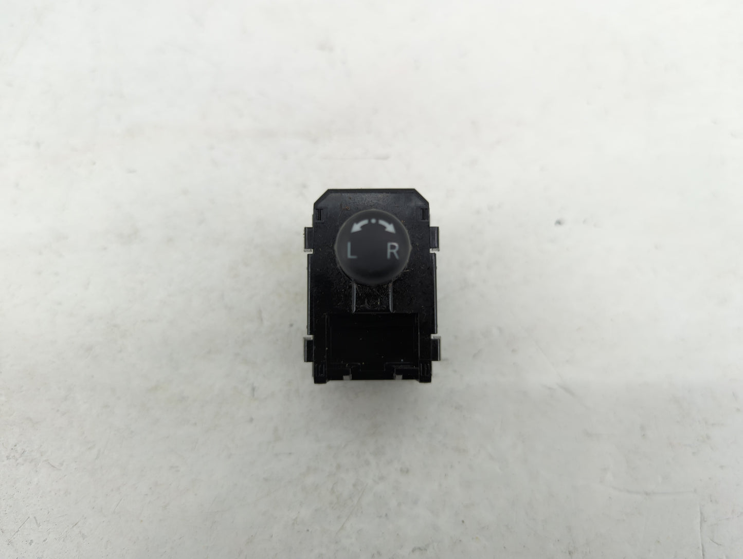 2009-2014 Nissan Murano Master Power Window Switch Replacement Driver Side Left Fits OEM Used Auto Parts - Oemusedautoparts1