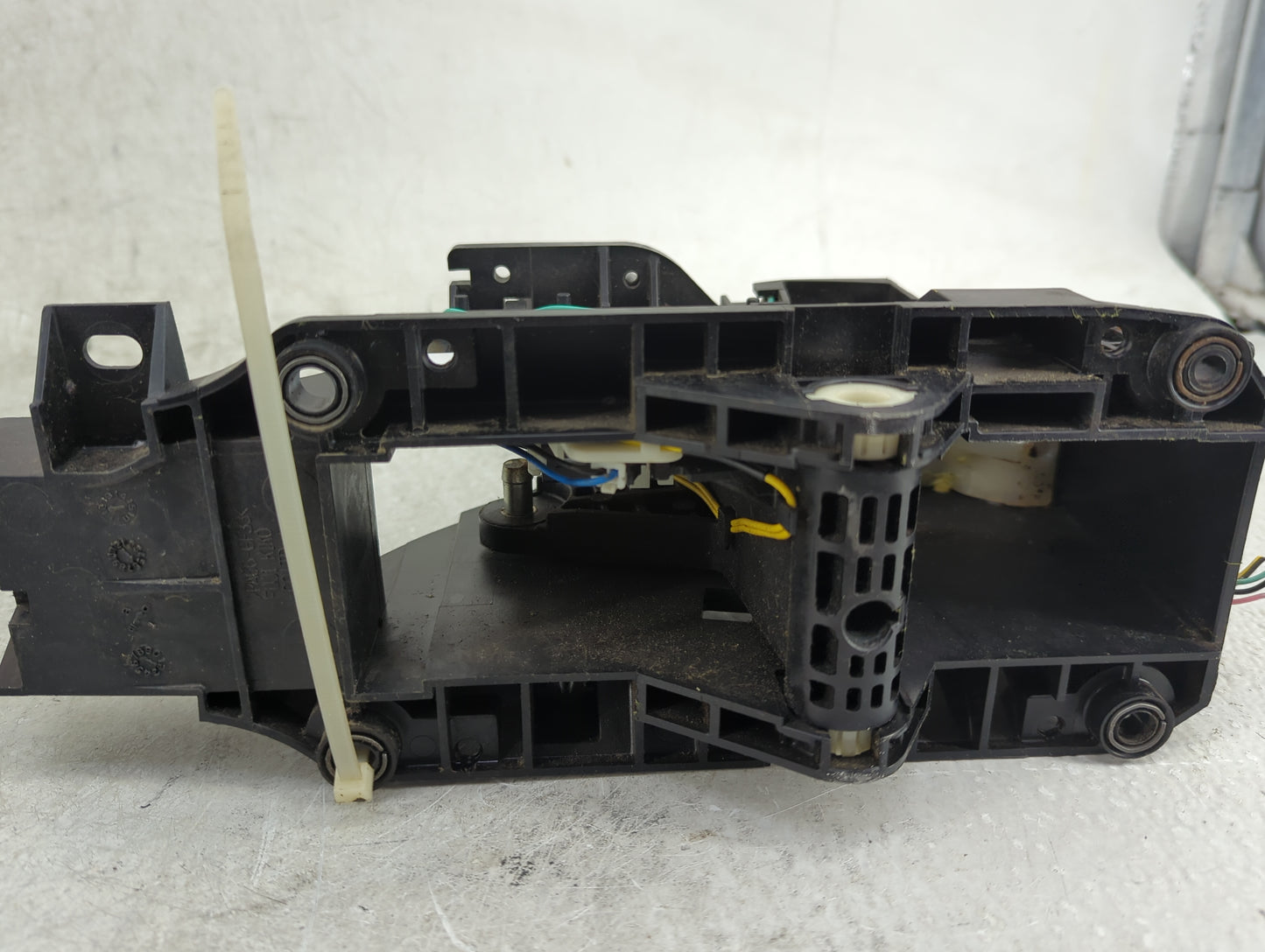 2012 Nissan Murano Floor Console Assembly Shifter - Oemusedautoparts1.com