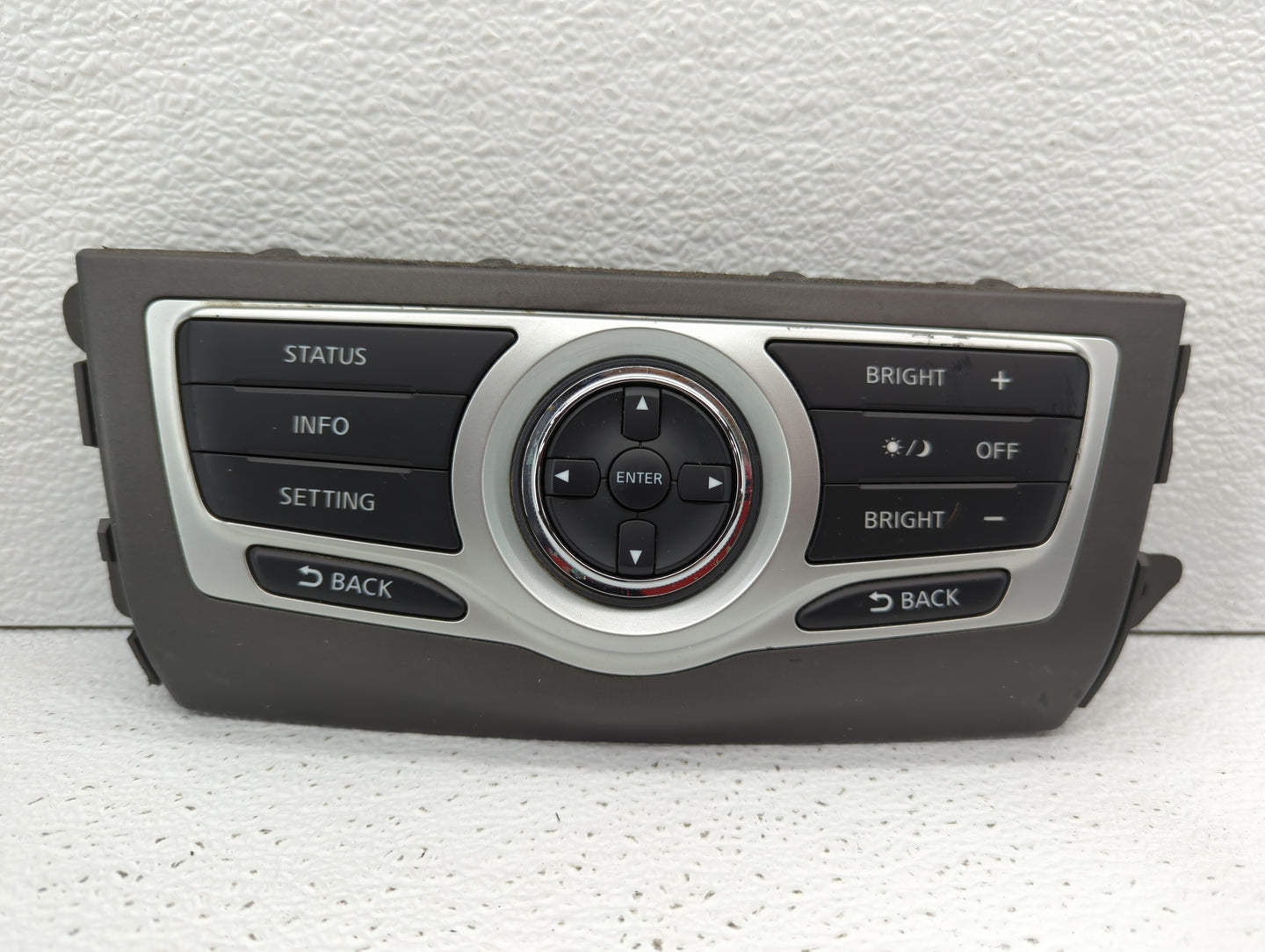 2011-2014 Nissan Murano Radio Control Panel - Oemusedautoparts1.com