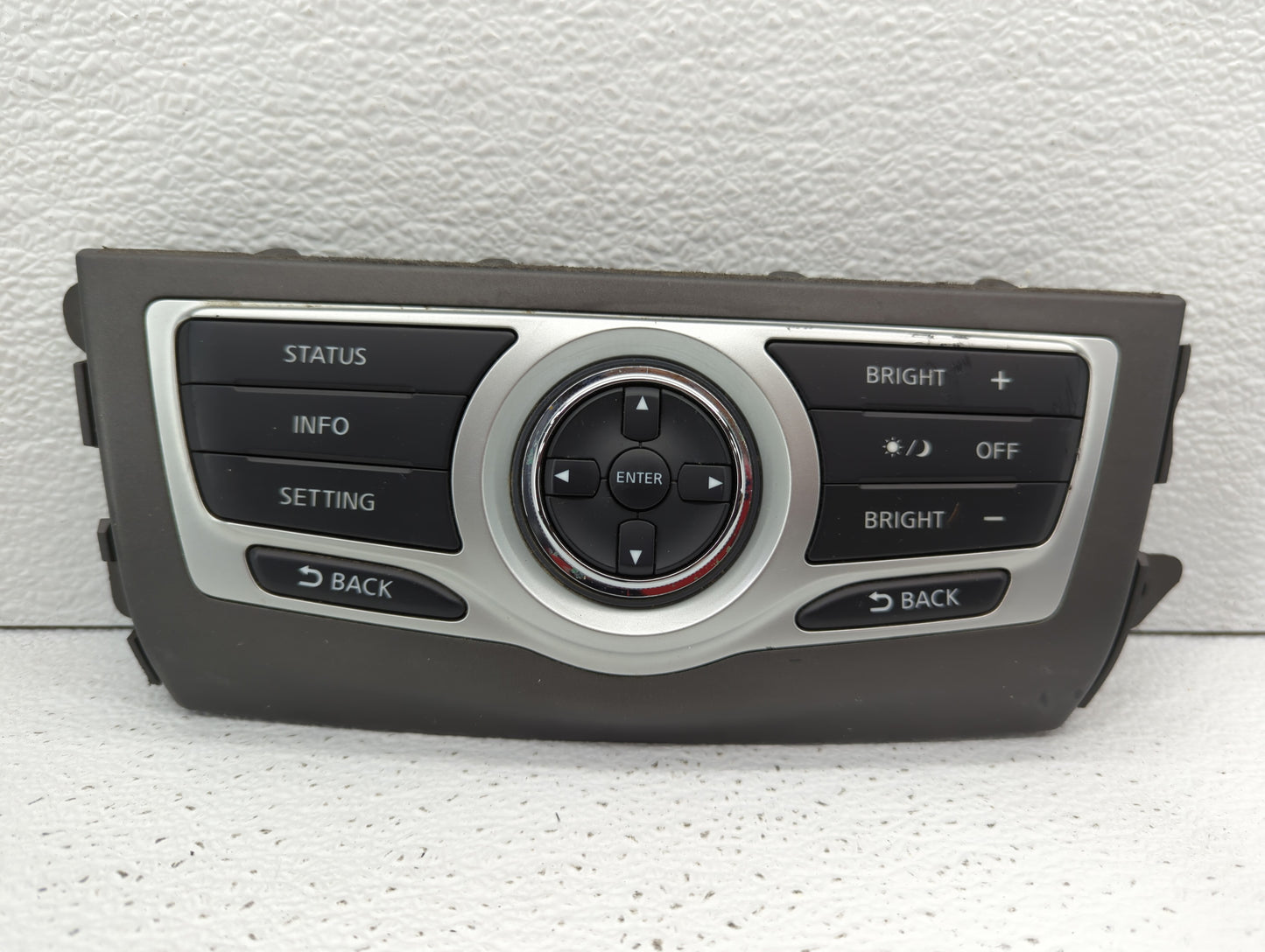 2011-2014 Nissan Murano Radio Control Panel - Oemusedautoparts1.com