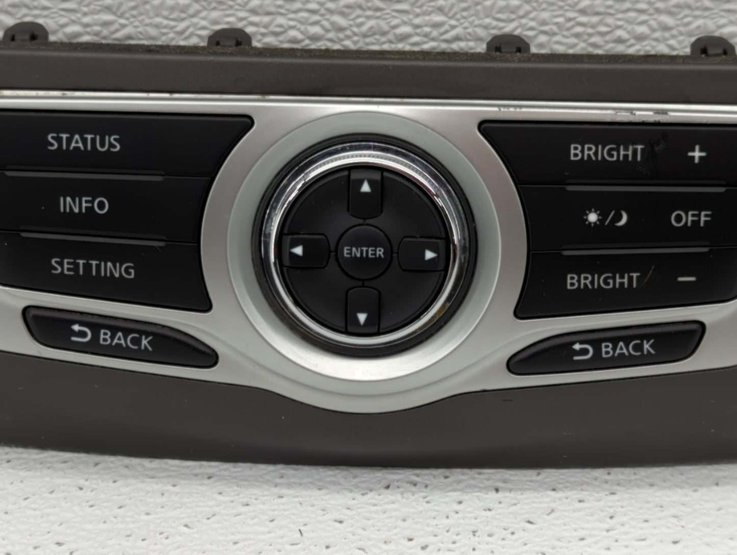 2011-2014 Nissan Murano Radio Control Panel - Oemusedautoparts1.com