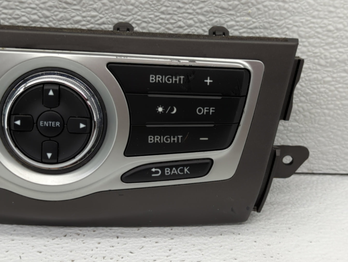 2011-2014 Nissan Murano Radio Control Panel - Oemusedautoparts1.com
