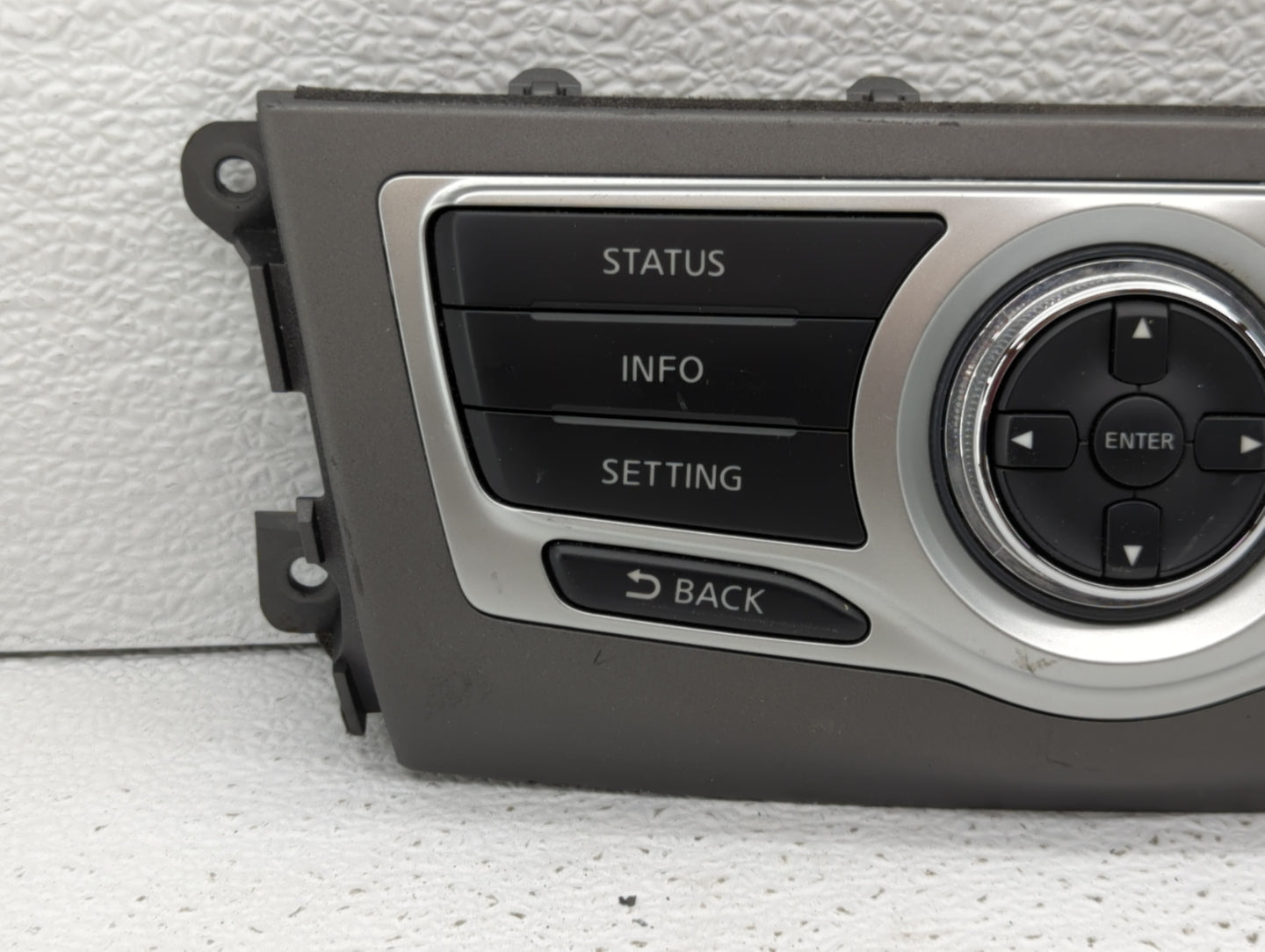 2011-2014 Nissan Murano Radio Control Panel - Oemusedautoparts1.com