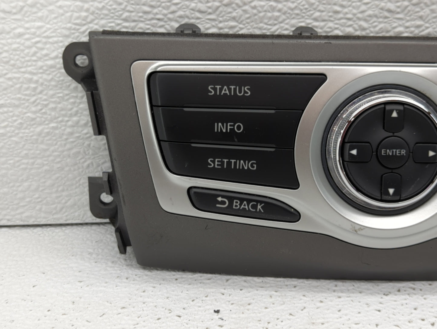 2011-2014 Nissan Murano Radio Control Panel - Oemusedautoparts1.com