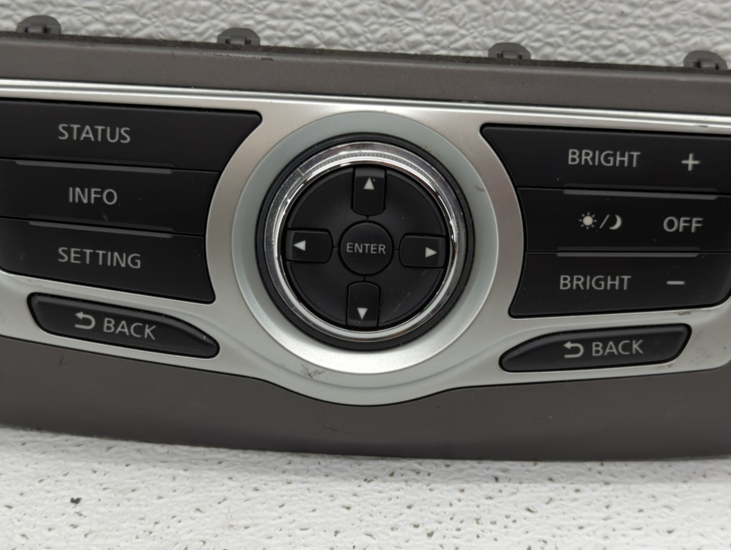 2011-2014 Nissan Murano Radio Control Panel - Oemusedautoparts1.com