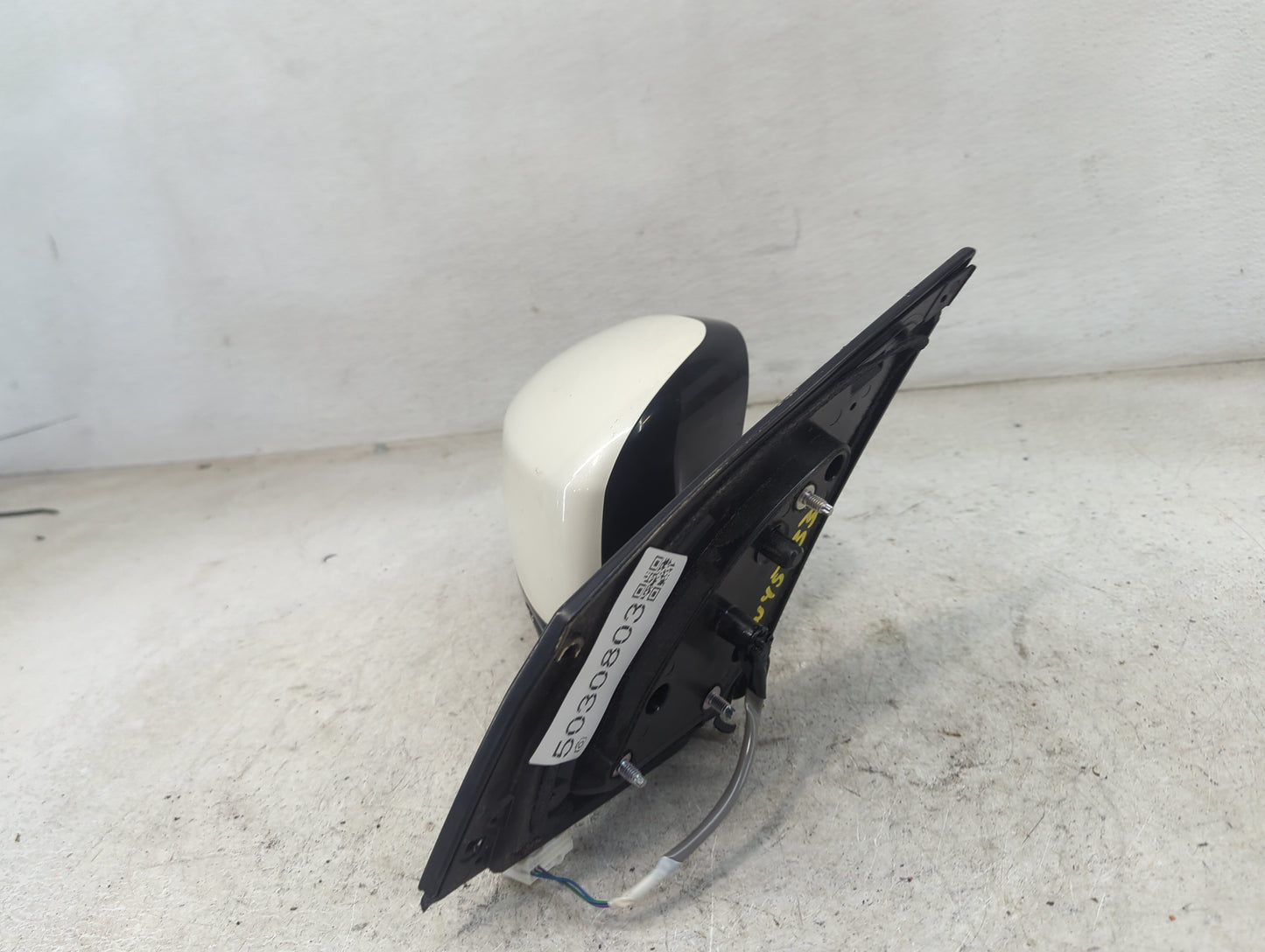 2009-2014 Nissan Murano Passenger Side View Mirror - Right Door Mirror OEM Used - Oemusedautoparts1.com