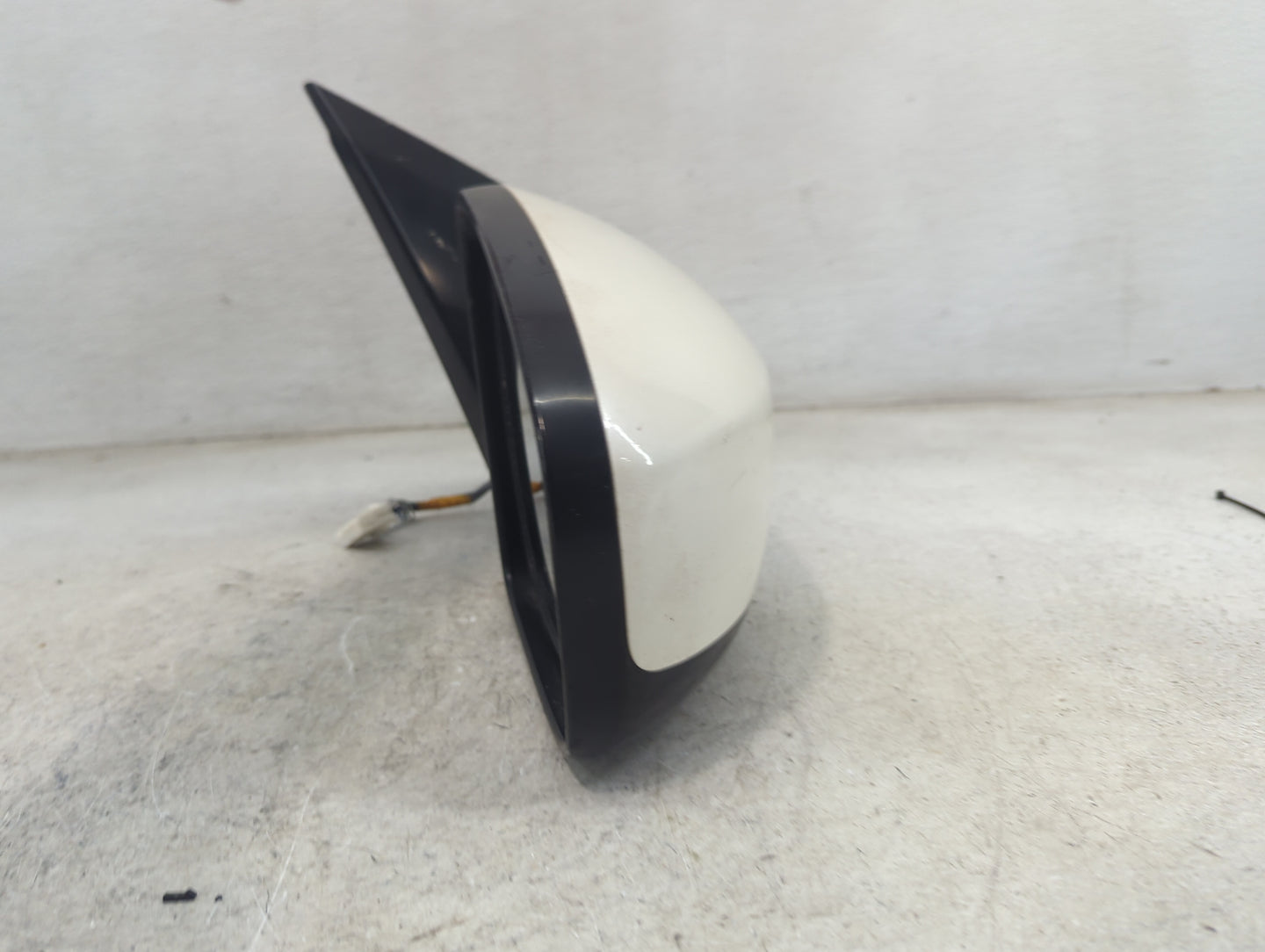 2009-2014 Nissan Murano Passenger Side View Mirror - Right Door Mirror OEM Used - Oemusedautoparts1.com