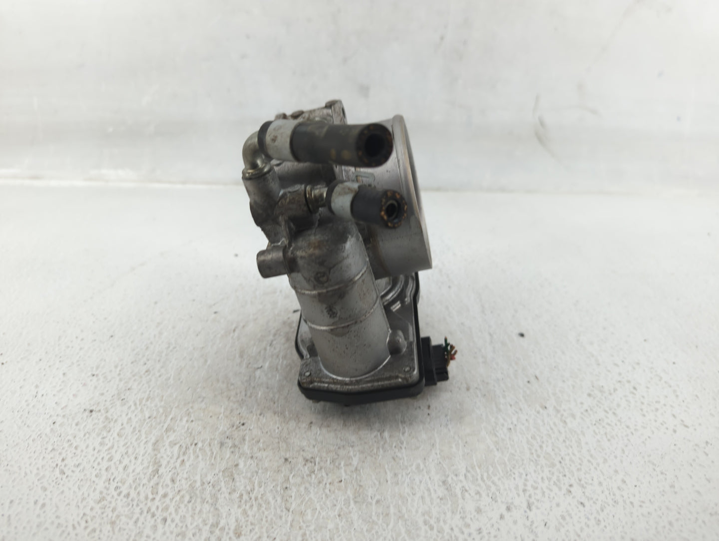 2009-2014 Nissan Murano Throttle Body P/N:526-01 Fits Fits 2007 2008 2009 2010 2011 2012 2013 2014 OEM Used Auto Parts - Oem