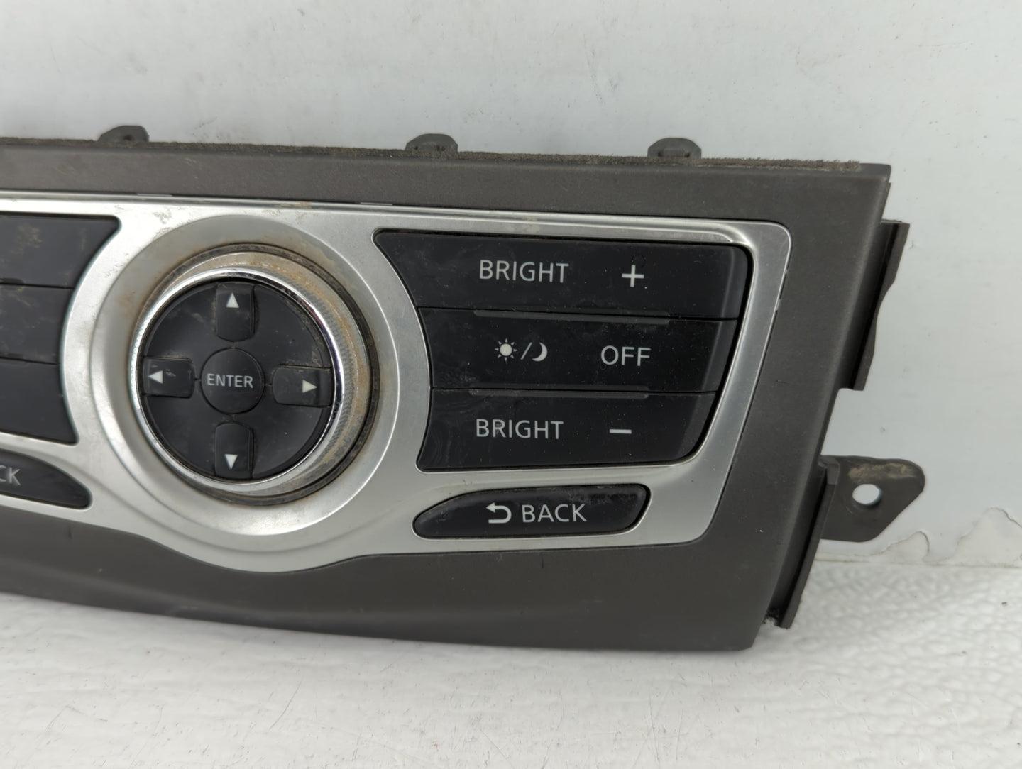 2011-2014 Nissan Murano Radio Control Panel - Oemusedautoparts1.com