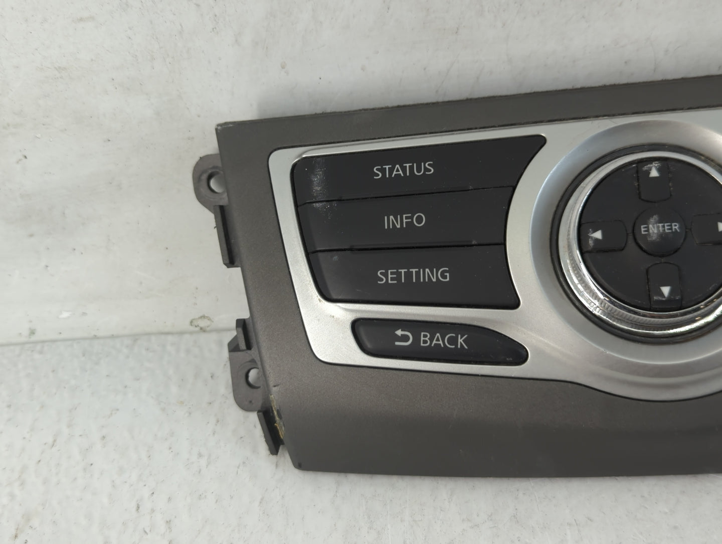 2011-2012 Nissan Murano Radio AM FM Cd Player Receiver Replacement Fits Fits 2010 2011 2012 OEM Used Auto Parts - Oemusedaut