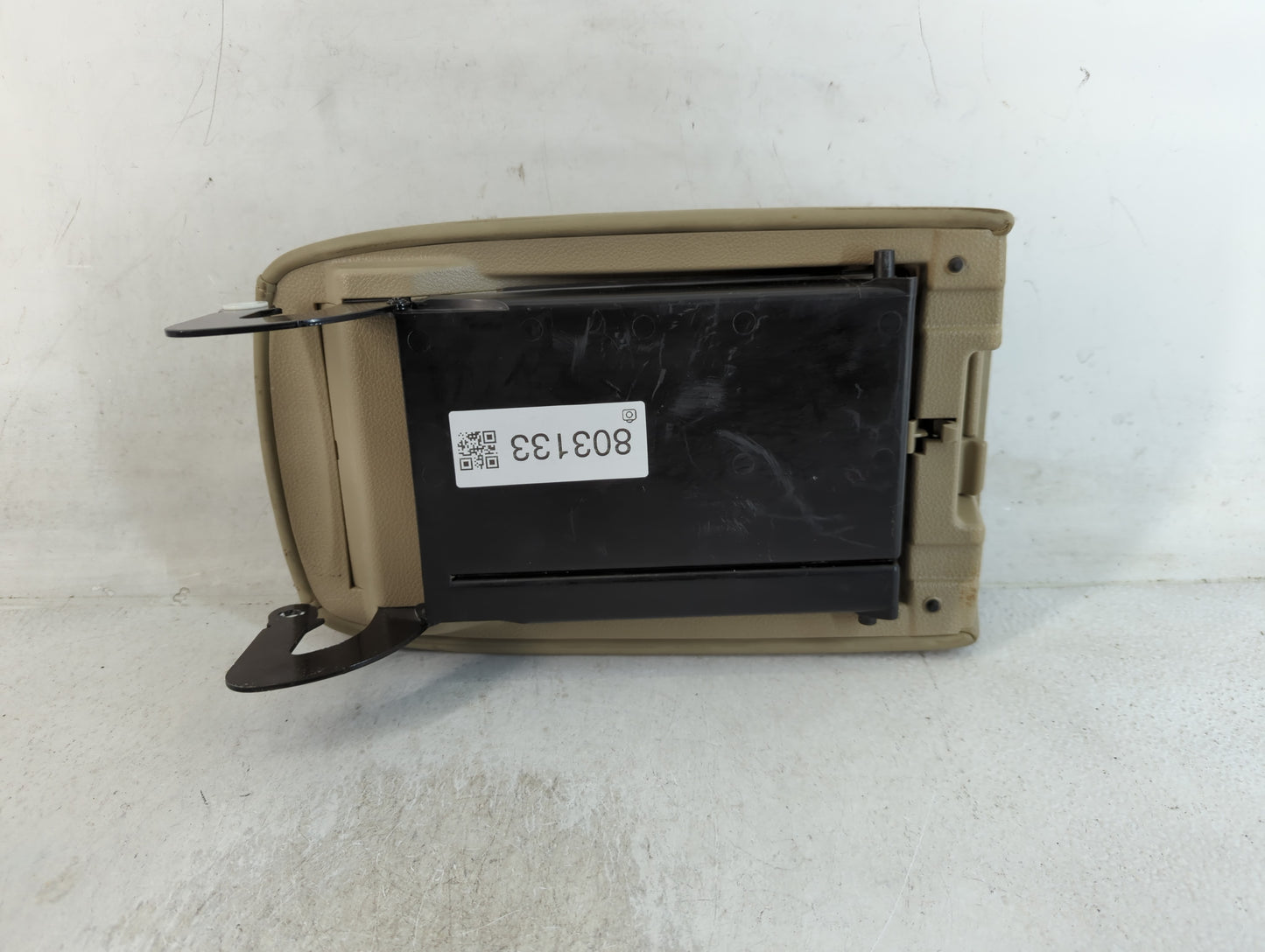 2012 Nissan Murano Center Console Armrest Cover Lid Fits OEM Used Auto Parts - Oemusedautoparts1.com