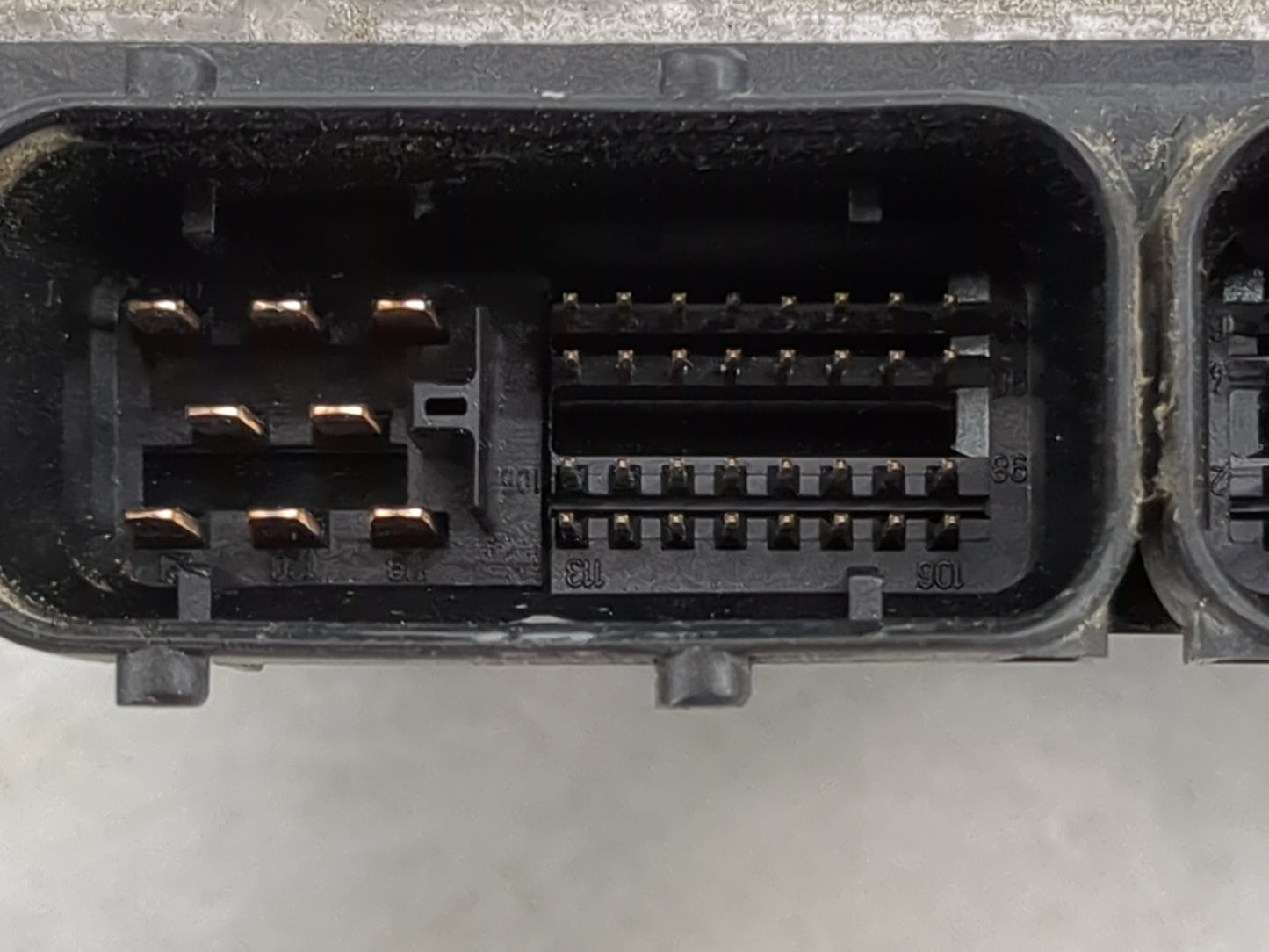 2012 Nissan Nv1500 PCM Engine Control Computer ECU ECM PCU OEM P/N:MEC150-010 C1 Fits OEM Used Auto Parts - Oemusedautoparts