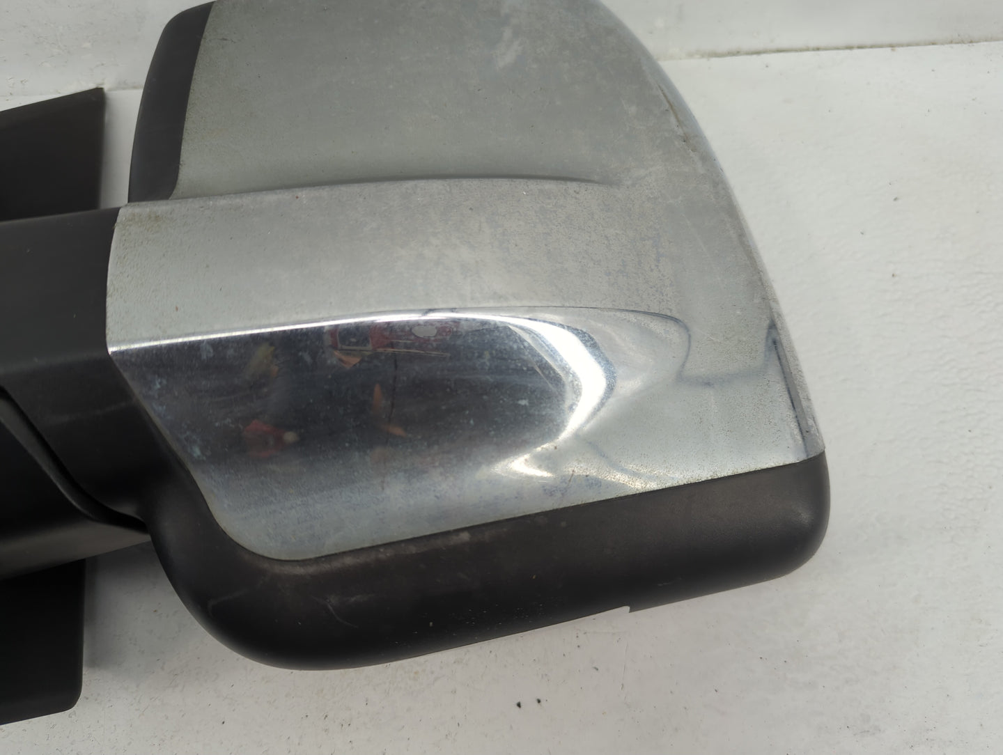 2012-2020 Nissan Nv2500 Driver Side View Mirror - Left Door Mirror OEM Used - Oemusedautoparts1.com
