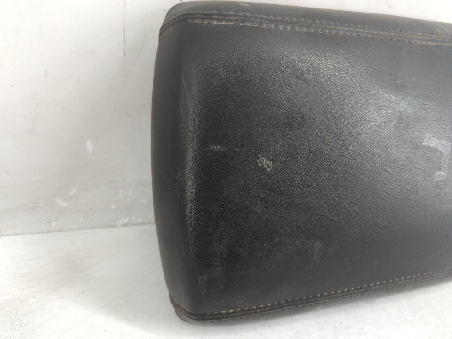 2012 Nissan Pathfinder Center Console Armrest Cover Lid Fits OEM Used Auto Parts - Oemusedautoparts1.com