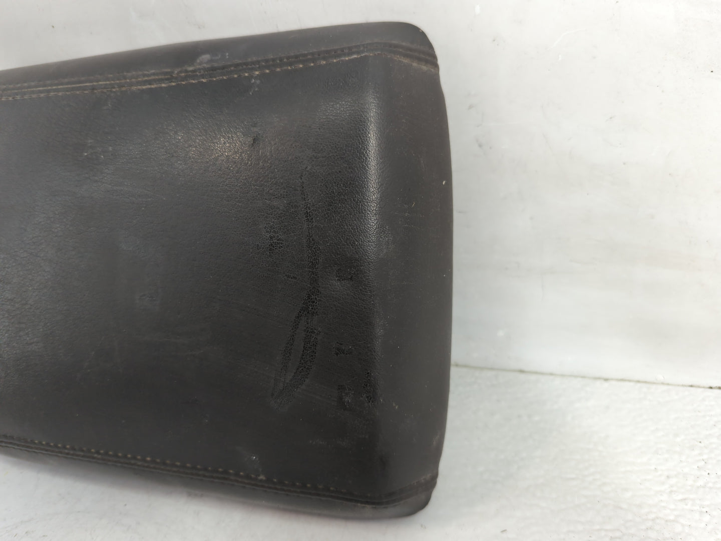2012 Nissan Pathfinder Center Console Armrest Cover Lid Fits OEM Used Auto Parts - Oemusedautoparts1.com