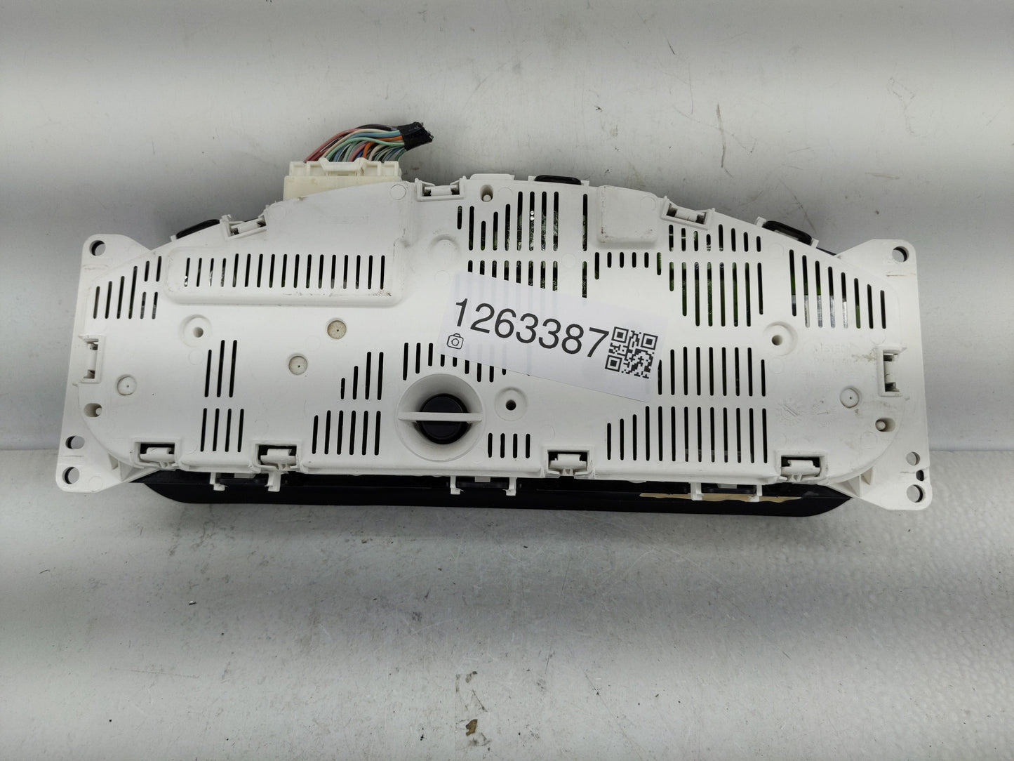 2012 Nissan Pathfinder Instrument Cluster Speedometer Gauges Fits OEM Used Auto Parts - Oemusedautoparts1.com