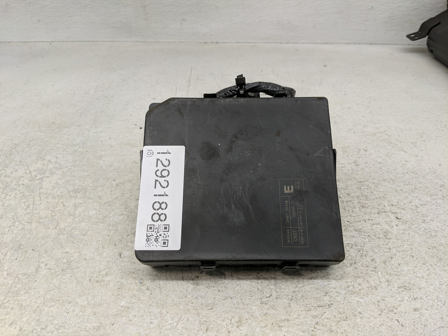 2010-2012 Nissan Pathfinder Fusebox Fuse Box Panel Relay Module P/N:284B7 ZE03B Fits OEM Used Auto Parts - Oemusedautoparts1
