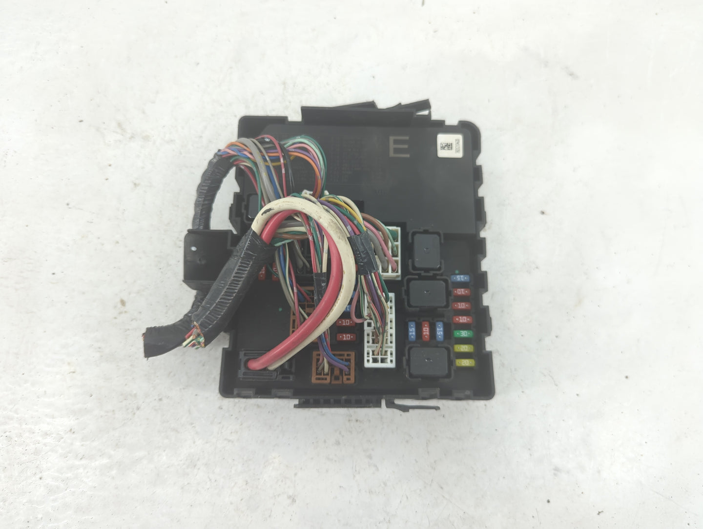 2010-2012 Nissan Pathfinder Fusebox Fuse Box Panel Relay Module P/N:284B7 ZE03B Fits OEM Used Auto Parts - Oemusedautoparts1
