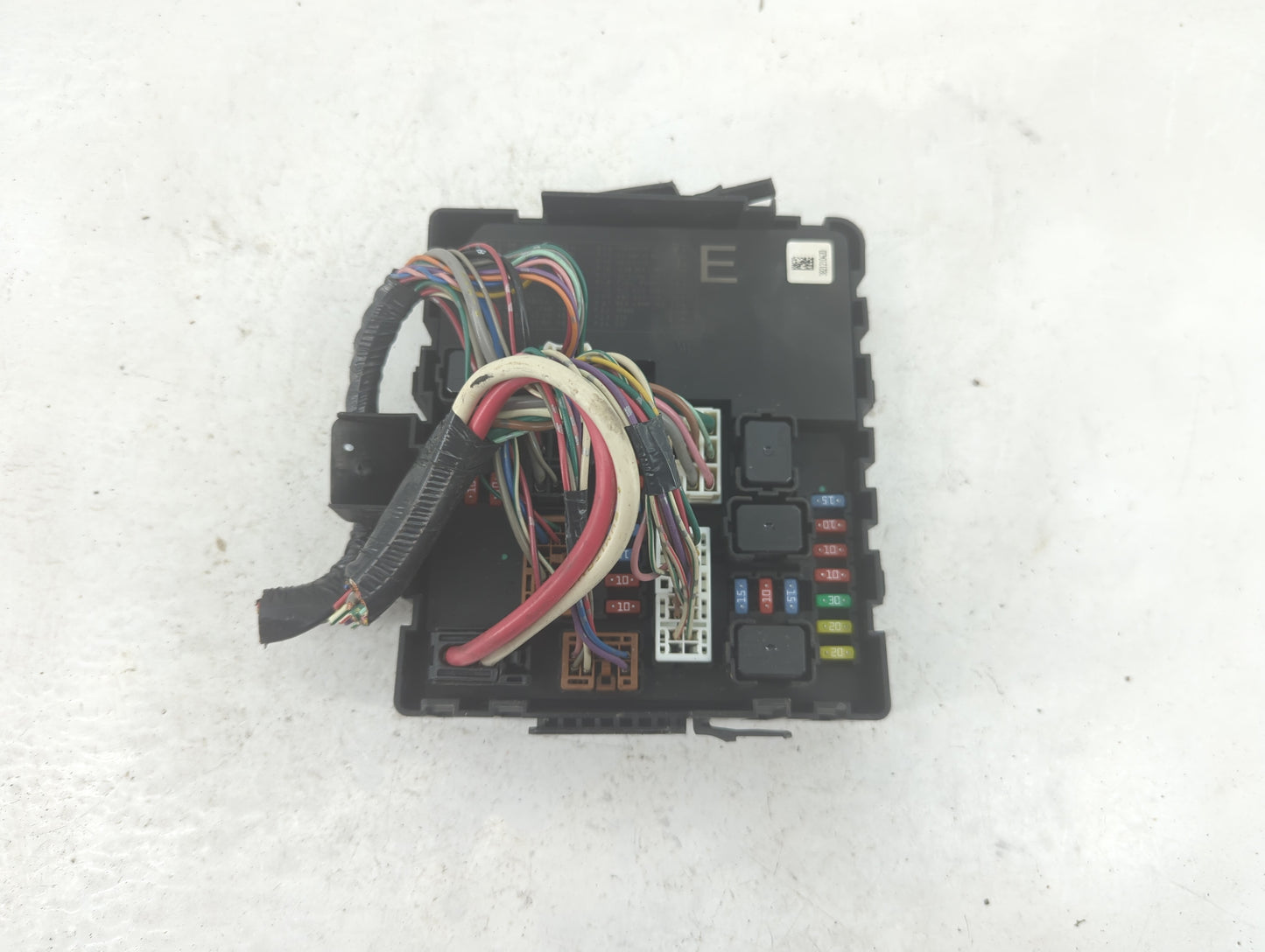 2010-2012 Nissan Pathfinder Fusebox Fuse Box Panel Relay Module P/N:284B7 ZE03B Fits OEM Used Auto Parts - Oemusedautoparts1