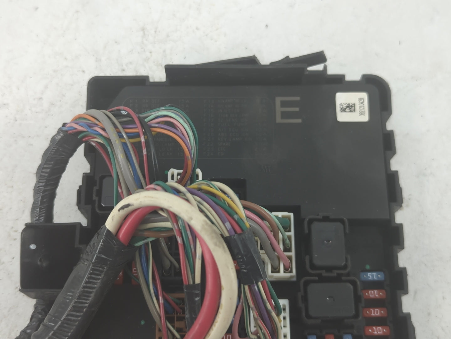 2010-2012 Nissan Pathfinder Fusebox Fuse Box Panel Relay Module P/N:284B7 ZE03B Fits OEM Used Auto Parts - Oemusedautoparts1