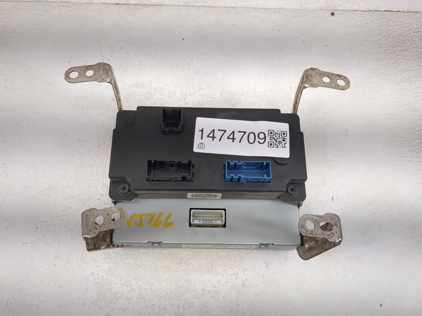 2008-2012 Nissan Pathfinder Information Display Screen 1474709 - Oemusedautoparts1.com