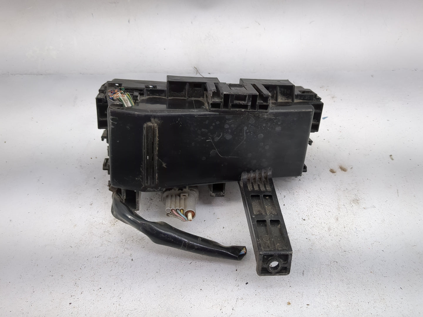 2010-2012 Nissan Pathfinder Fusebox Fuse Box Panel Relay Module P/N:24382 ZP00B Fits OEM Used Auto Parts - Oemusedautoparts1