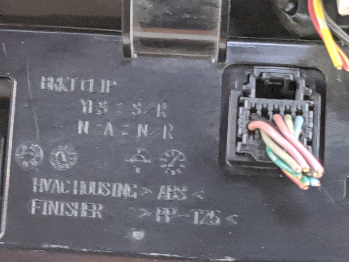 2012 Nissan Pathfinder Overhead Roof Console Tan - Oemusedautoparts1.com