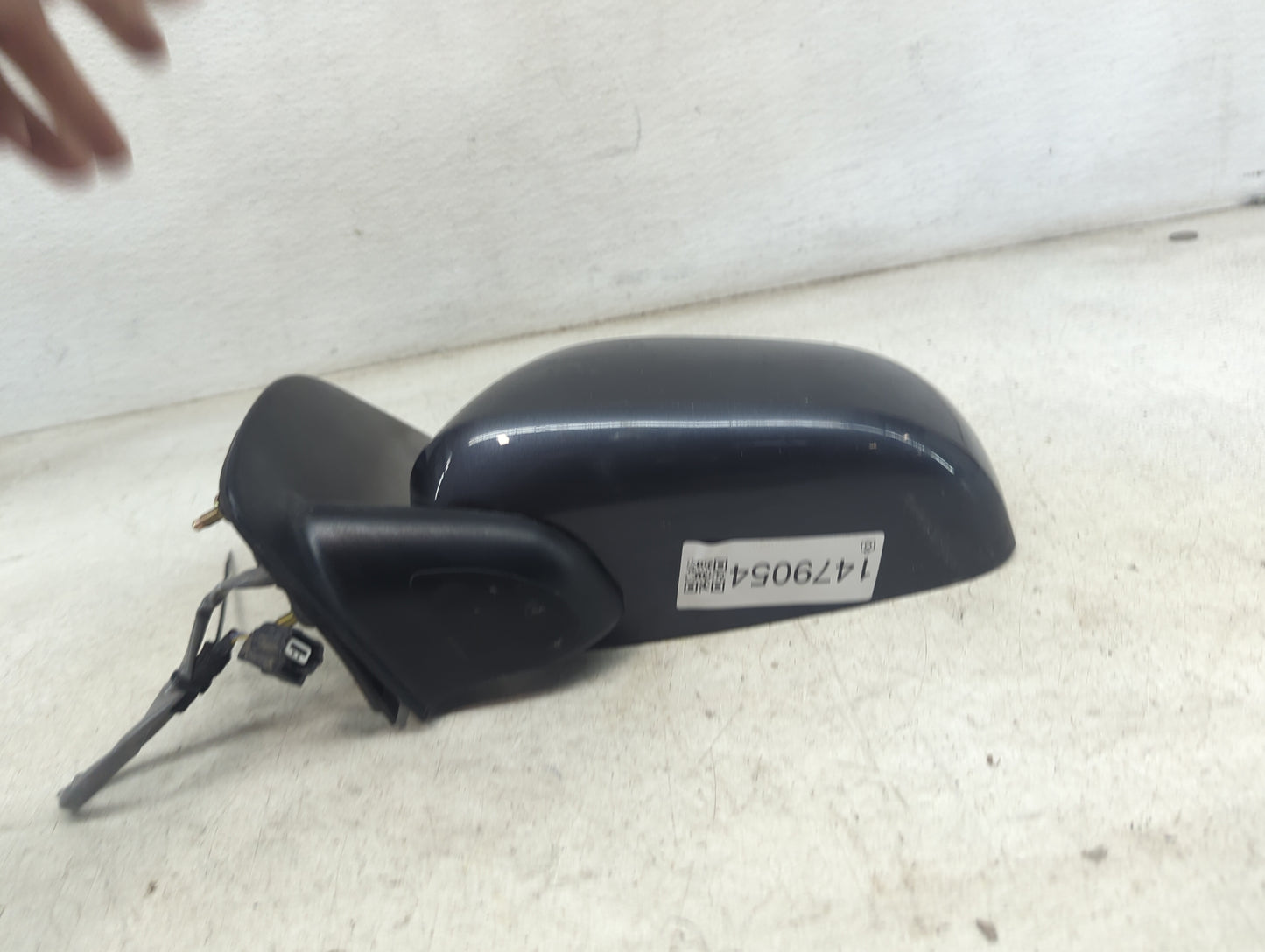 2005-2012 Nissan Pathfinder Driver Side View Mirror - Left Door Mirror OEM Used - Oemusedautoparts1.com
