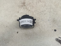 2005-2012 Nissan Pathfinder Passenger Right Oem Front Light Lamp Black - Oemusedautoparts1.com