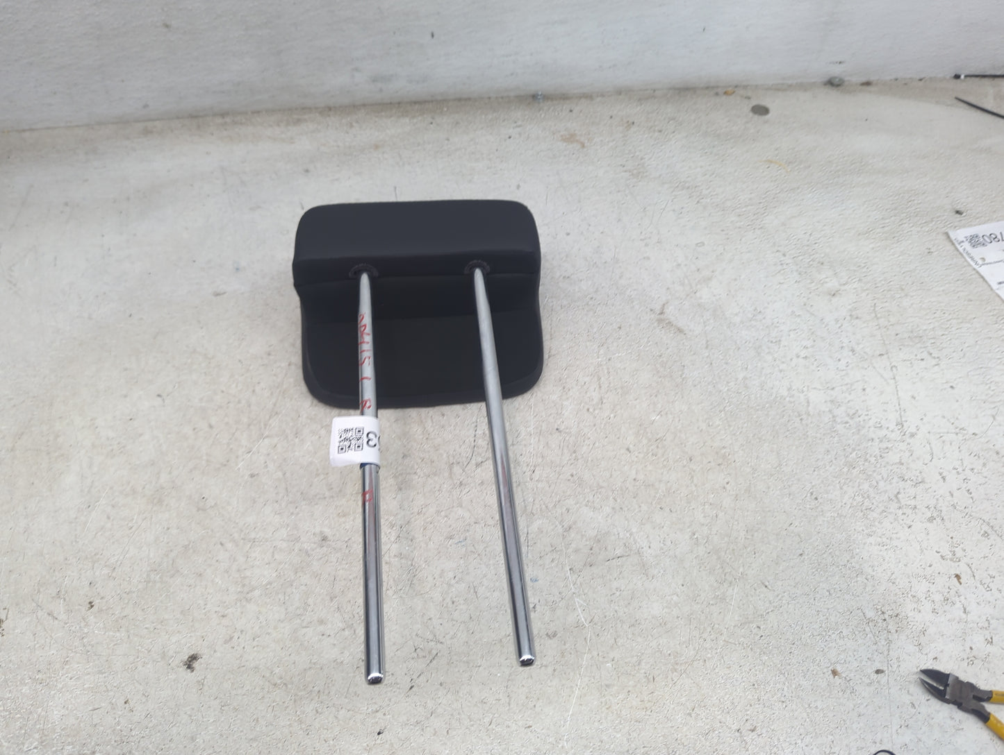 2012 Nissan Pathfinder Headrest Head Rest Front Driver Passenger Seat Fits OEM Used Auto Parts - Oemusedautoparts1.com