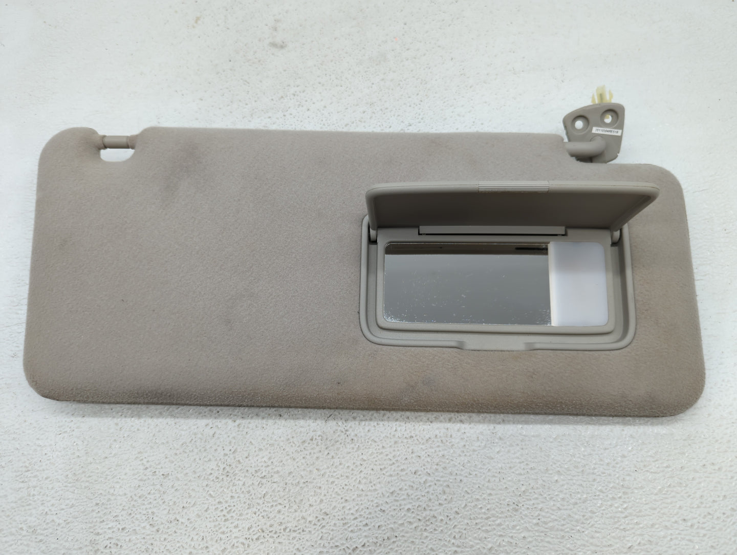 2011-2017 Nissan Quest Sun Visor Shade Replacement Passenger Right Mirror Fits Fits 2011 2012 2013 2014 2015 2016 2017 OEM U