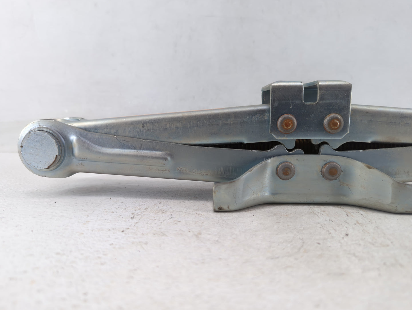 2012 Nissan Quest Spare Scissor Car Jack 595834 - Oemusedautoparts1.com