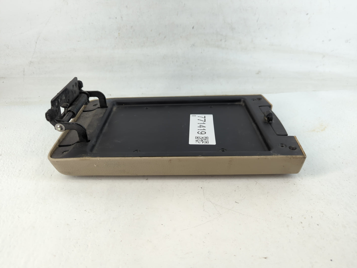 2012 Nissan Quest Center Console Armrest Cover Lid Fits OEM Used Auto Parts - Oemusedautoparts1.com