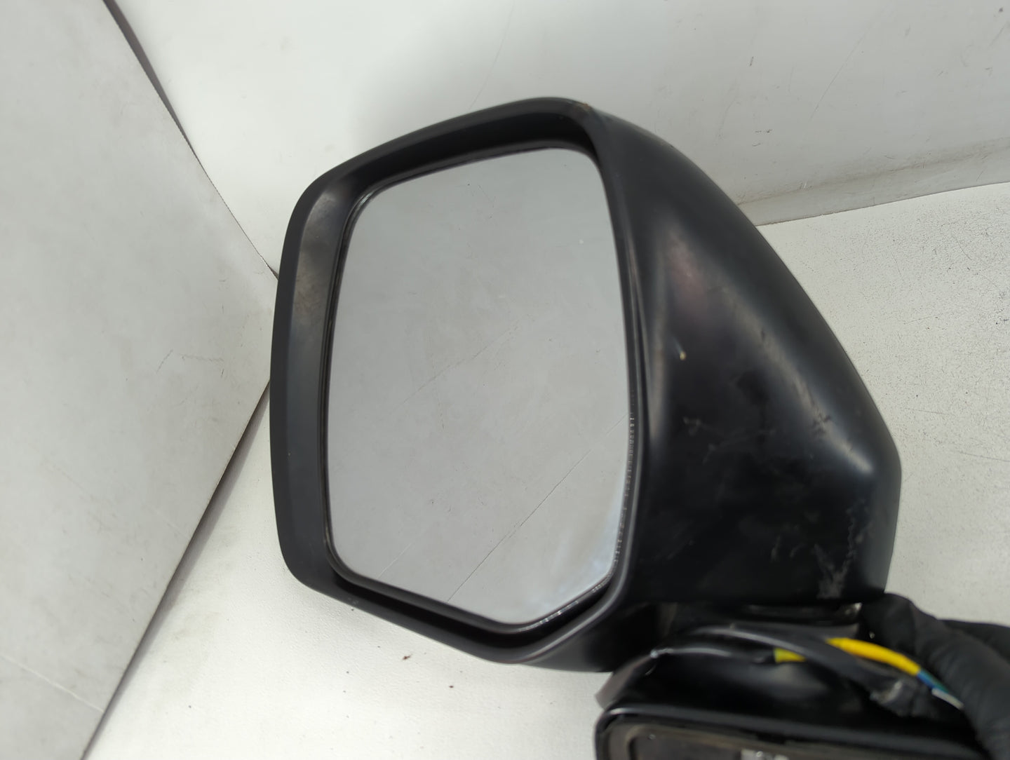 2011-2017 Nissan Quest Driver Left Side View Manual Door Mirror Silver - Oemusedautoparts1.com