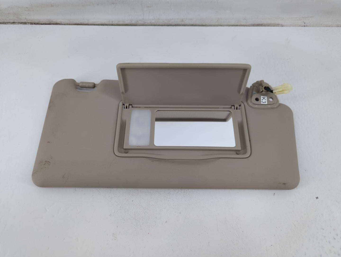 2008-2015 Nissan Rogue Sun Visor Shade Replacement Passenger Right Mirror Fits Fits 2008 2009 2010 2011 2012 2013 2014 2015 