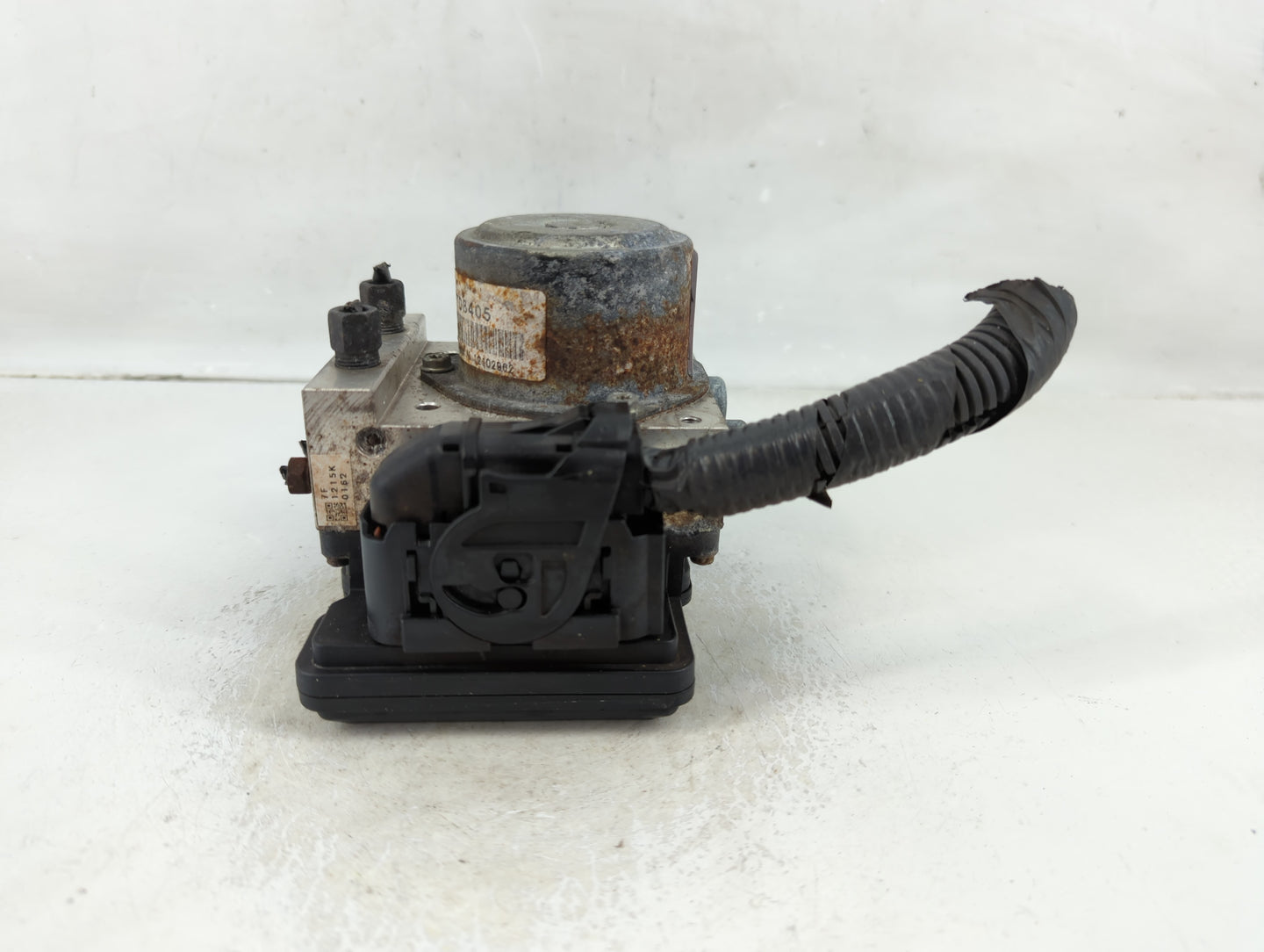 2012-2015 Nissan Rogue ABS Pump Control Module Replacement P/N:TD8405 Fits Fits 2012 2013 2014 2015 OEM Used Auto Parts - Oe