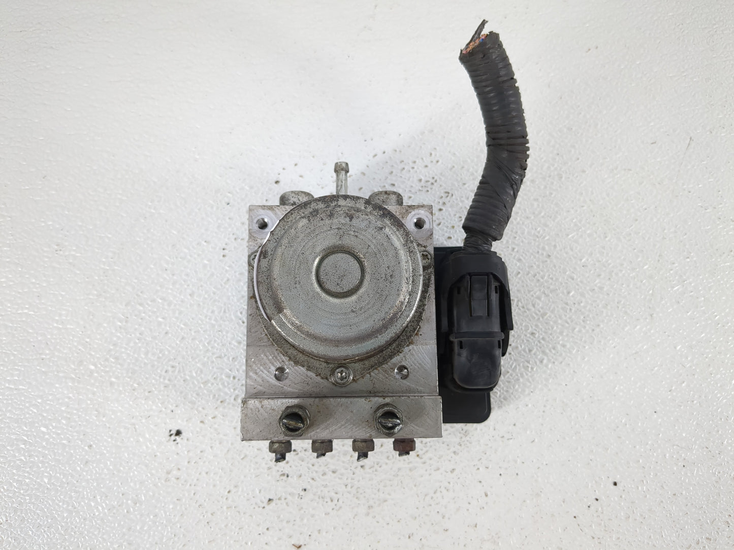 2012-2015 Nissan Rogue ABS Pump Control Module Replacement P/N:47660 JM14A Fits Fits 2012 2013 2014 2015 OEM Used Auto Parts